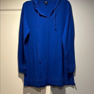 Cable & Gauge Blue Tunic Top